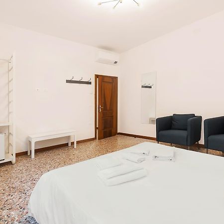 Отель Casa Alimante Венеция Экстерьер фото